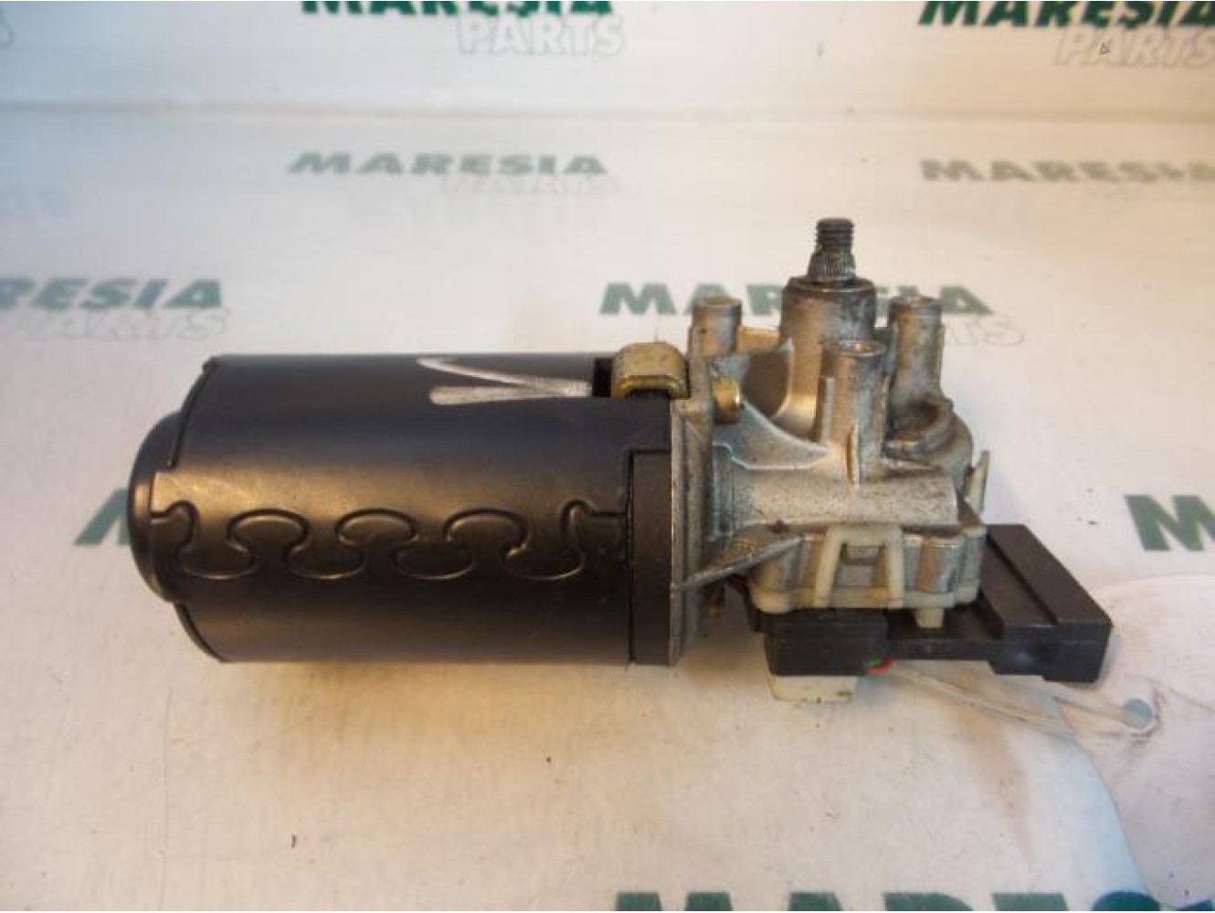 Fiat - Doblo - Front wiper motor