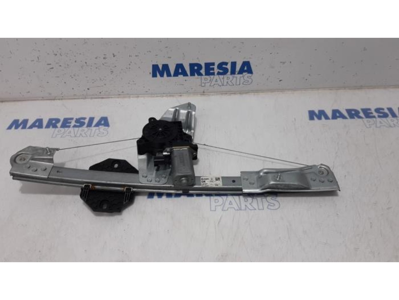 Dacia - Logan - Window mechanism 4-door, front right