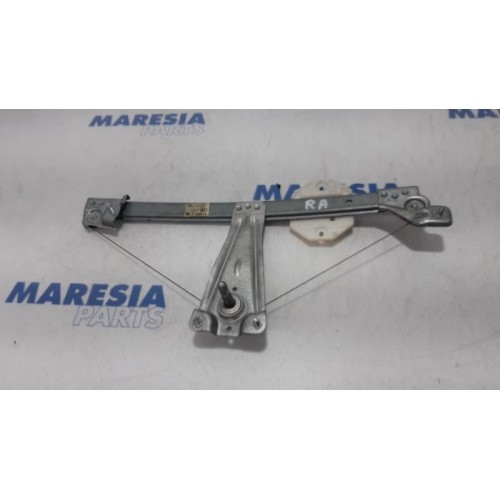 Dacia - Logan - Rear door window mechanism 4-door, right