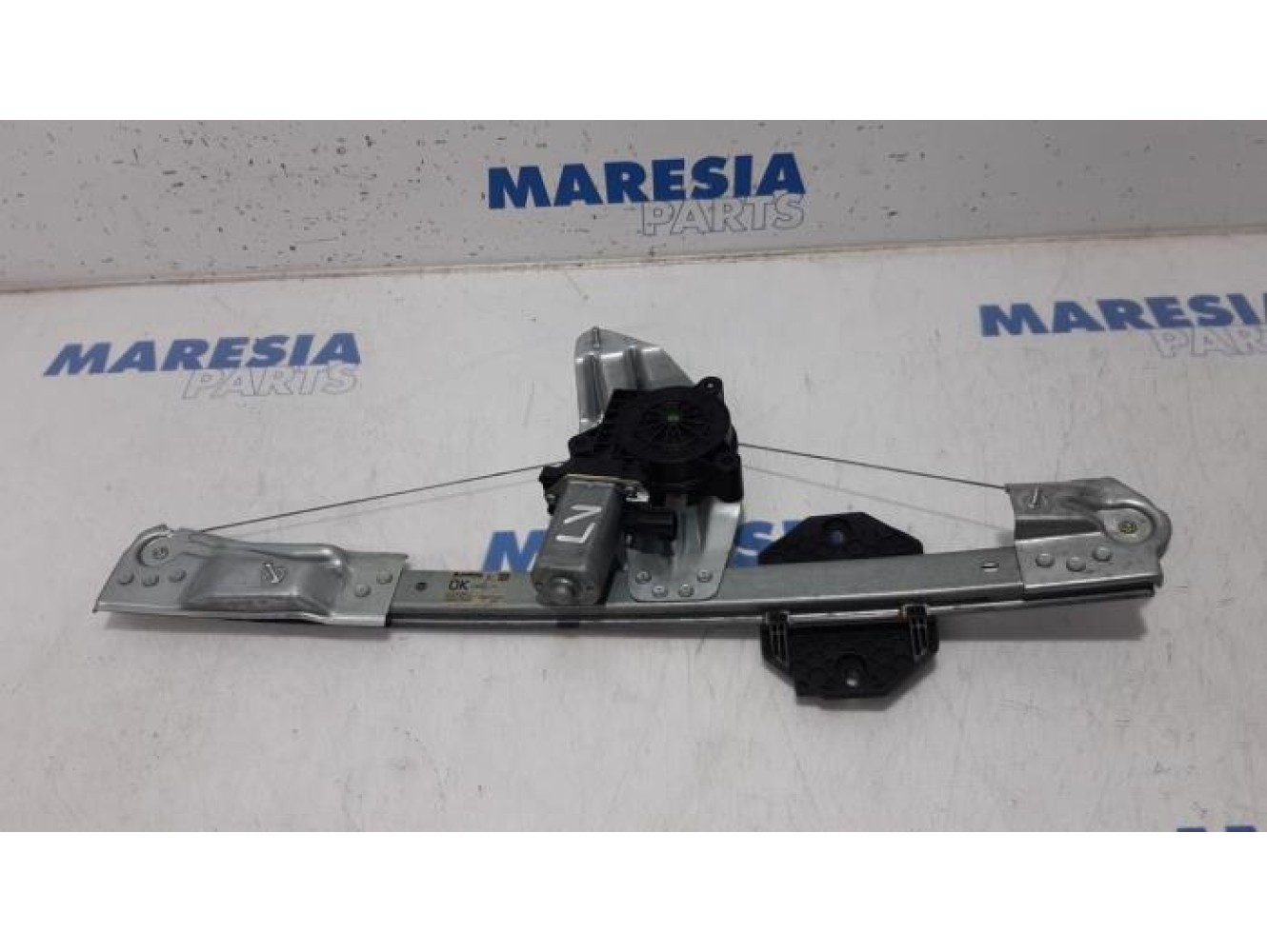 Dacia - Logan - Window mechanism 4-door, front left