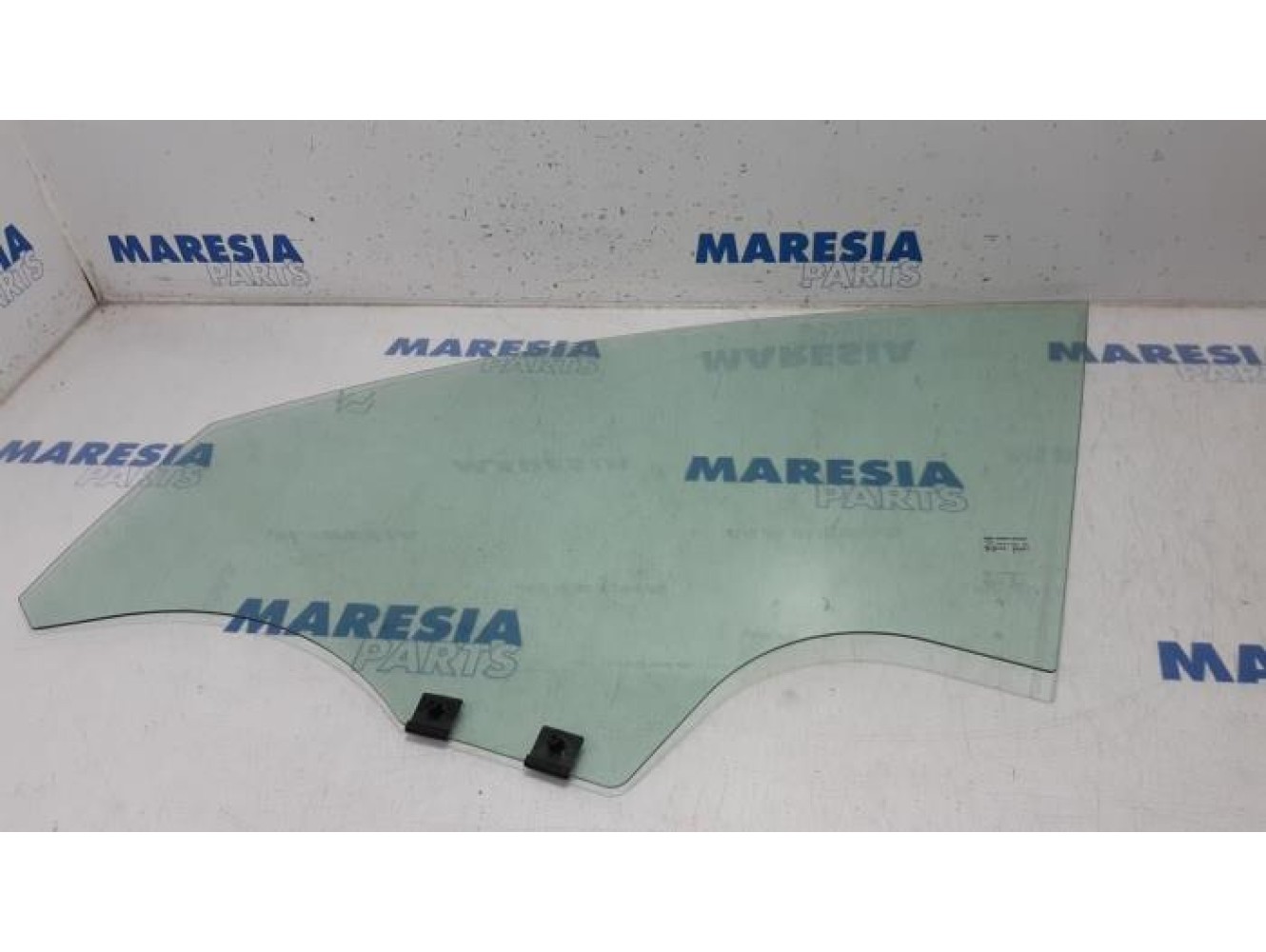 Dacia - Logan - Door window 4-door, front left