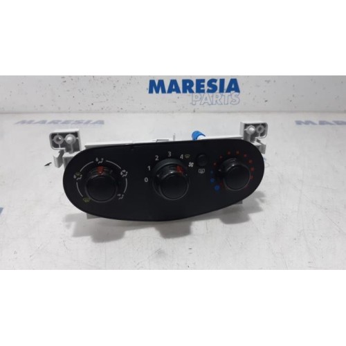 Dacia - Logan - Heater control panel