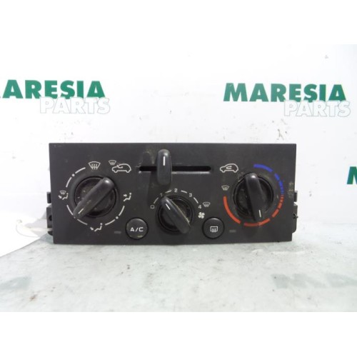 Peugeot - 207 - Heater control panel