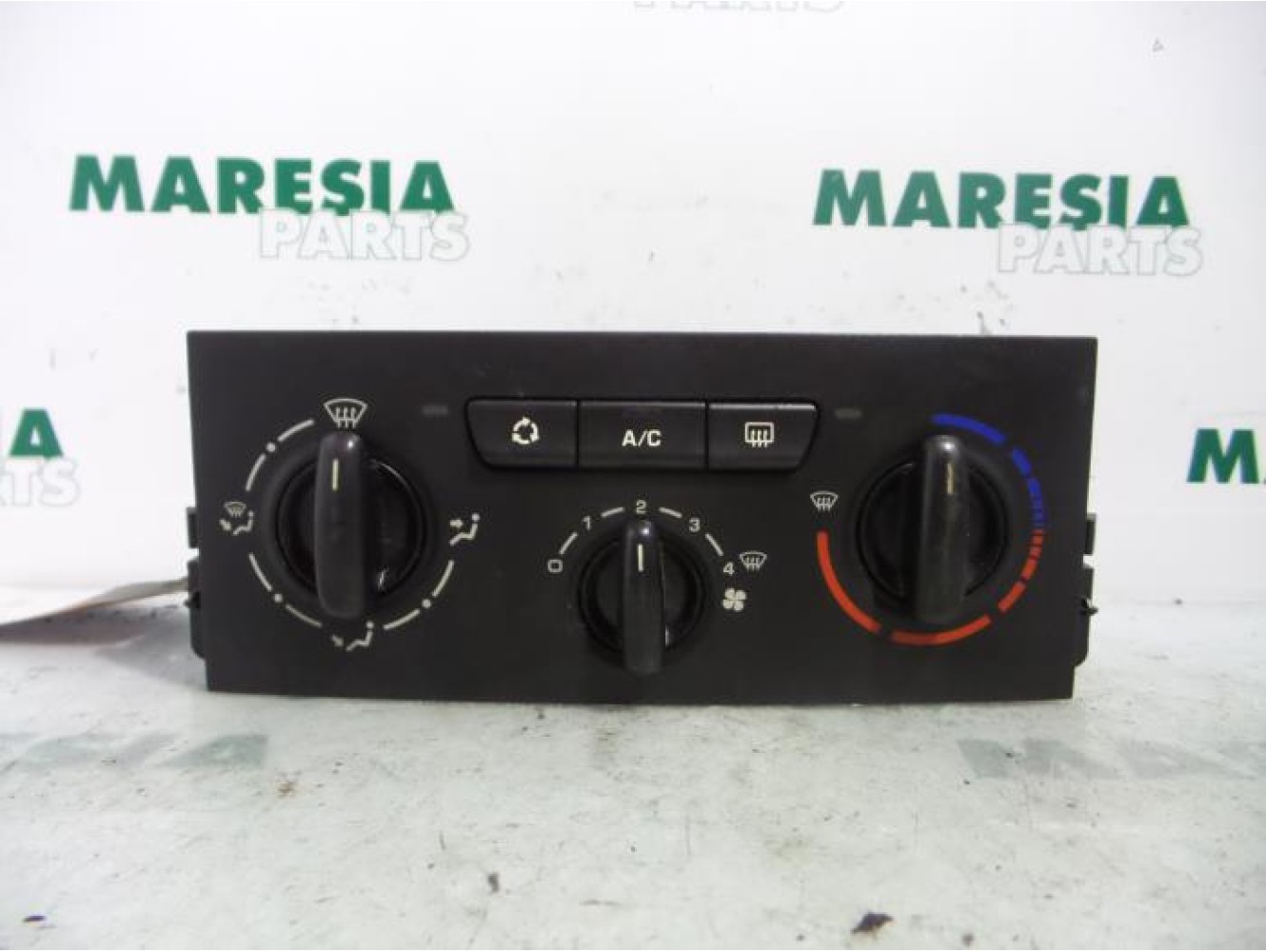 Peugeot - 207 - Heater control panel