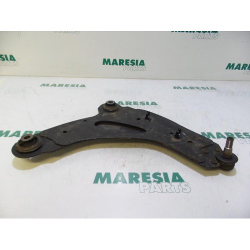 Renault - Trafic - Front lower wishbone, right
