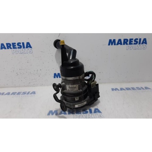 Peugeot - RCZ - Power steering pump