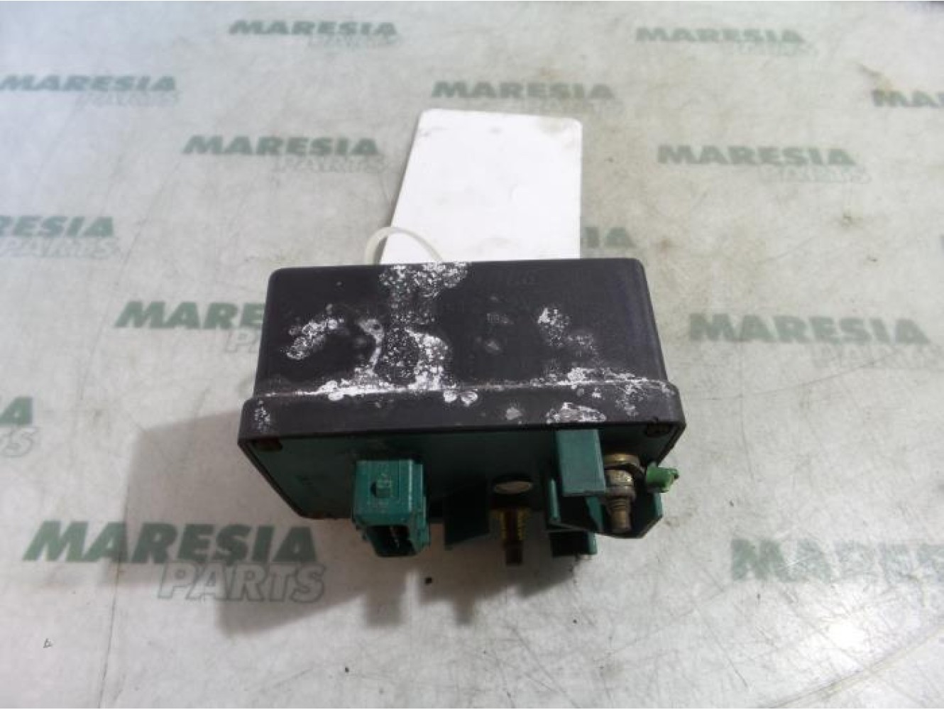 Peugeot - Partner - Glow plug relay