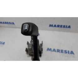 Peugeot - RCZ - Parking brake mechanism
