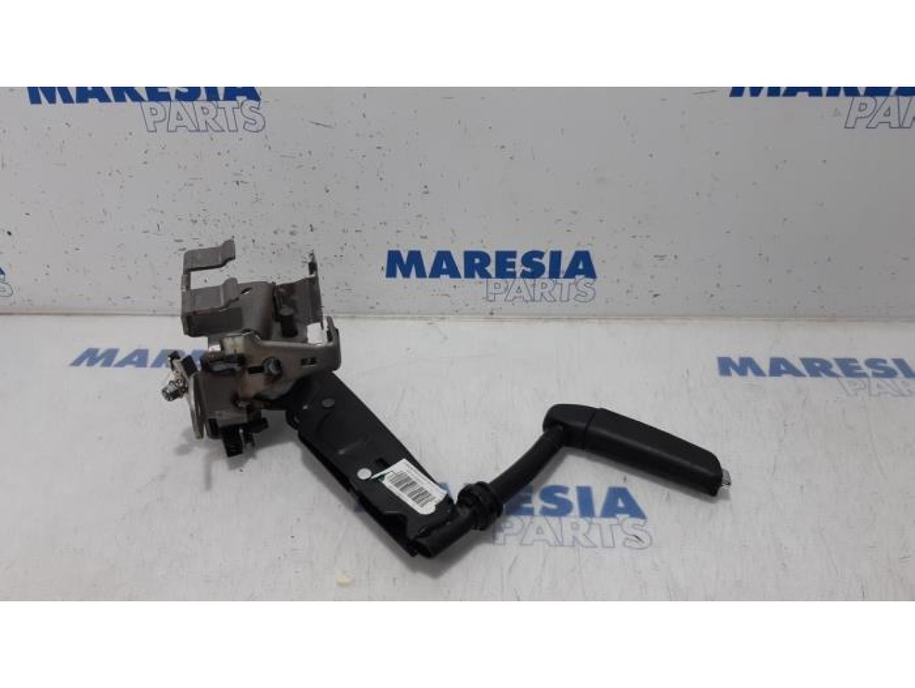 Peugeot - RCZ - Parking brake mechanism