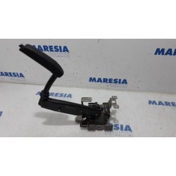 Peugeot - RCZ - Parking brake mechanism