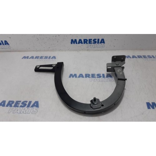 Peugeot - RCZ - Tailgate hinge