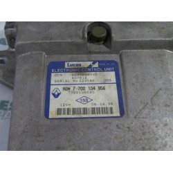 Renault - Clio - Engine management computer