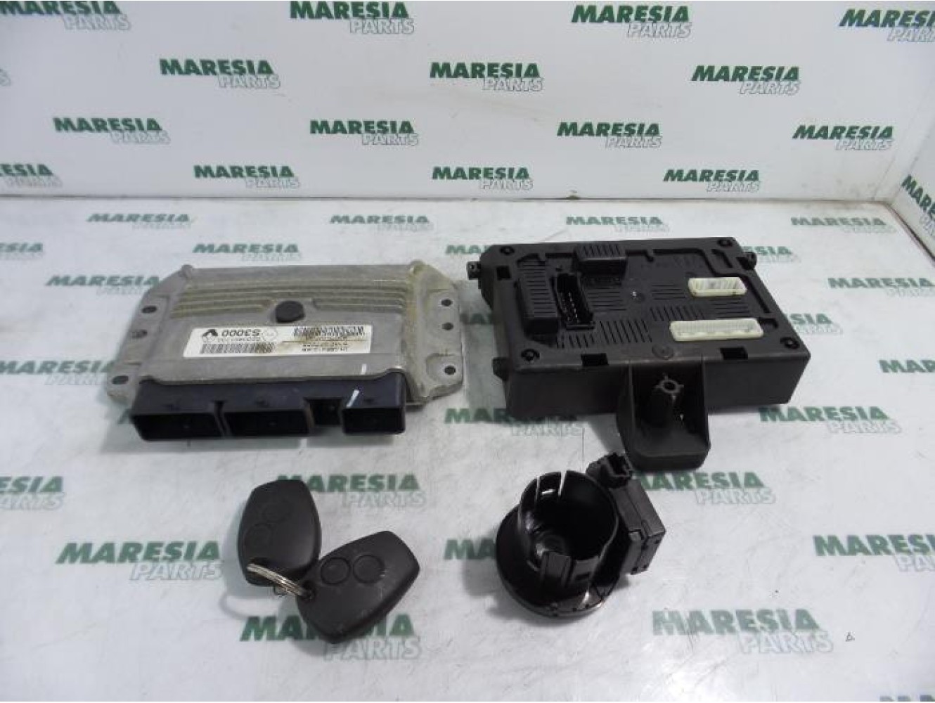 Renault - Clio - Engine management computer