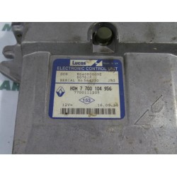 Renault - Clio - Engine management computer