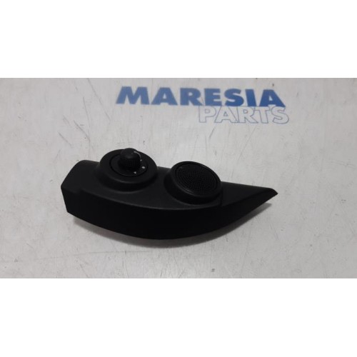 Opel - Combo - Mirror switch