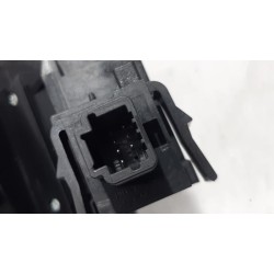 Renault - ZOE - Steering wheel mounted radio control
