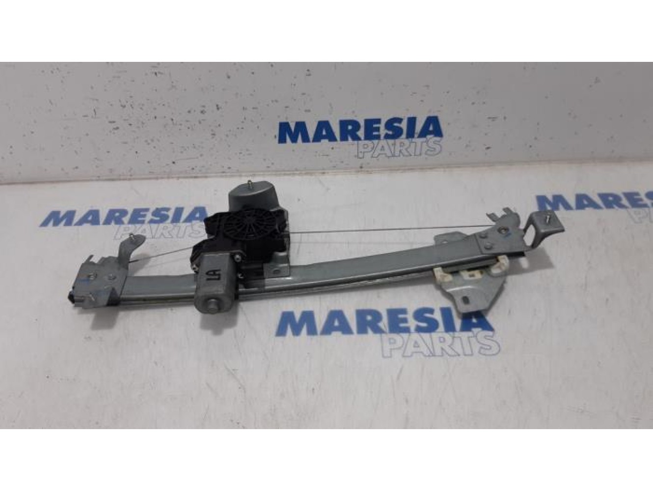 Renault - ZOE - Rear door window mechanism 4-door, left
