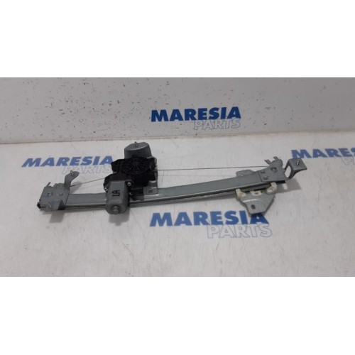 Renault - ZOE - Rear door window mechanism 4-door, left