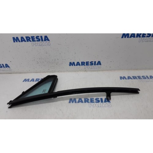 Renault - ZOE - Quarter light, front right