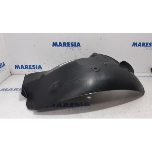 Renault - Grand Scenic - Wheel arch liner