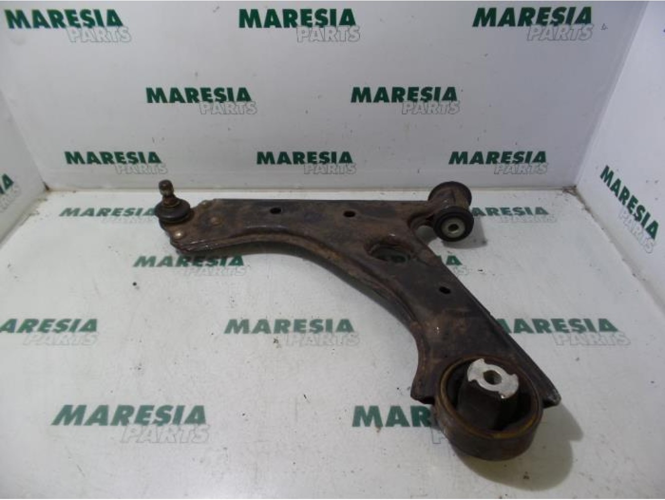 Alfa Romeo - Mito - Front lower wishbone, left