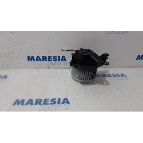 Opel - Combo - Heating and ventilation fan motor