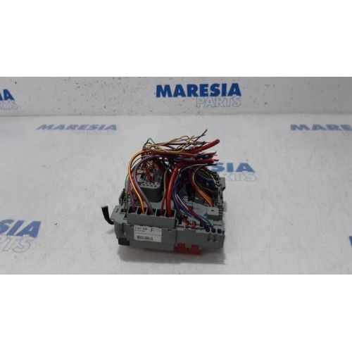 Opel - Combo - Fuse box
