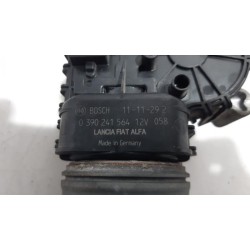 Opel - Combo - Front wiper motor