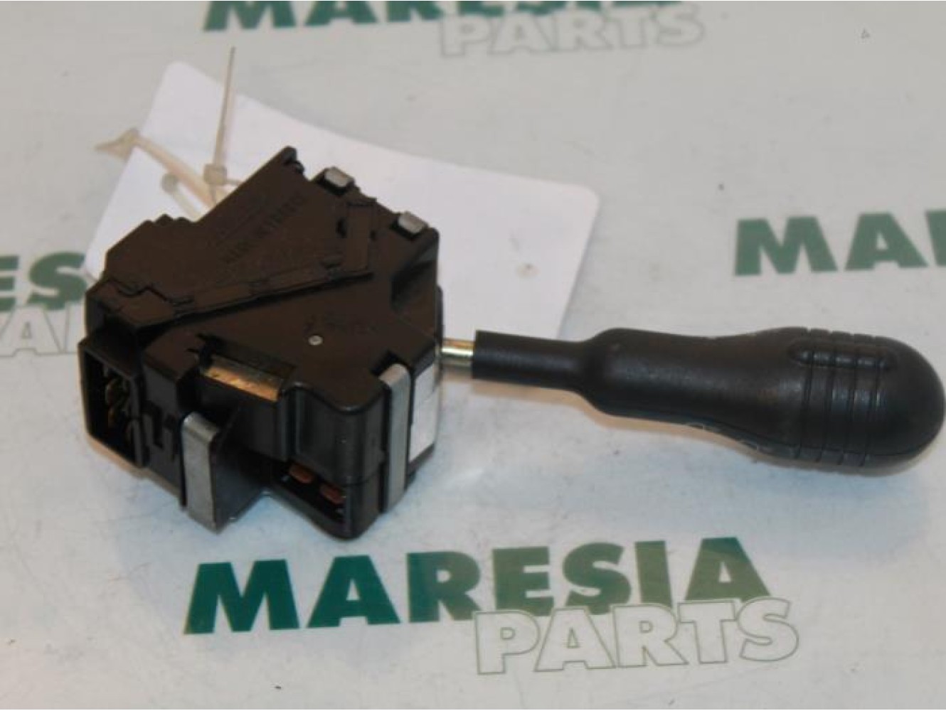 Renault - Twingo - Indicator switch