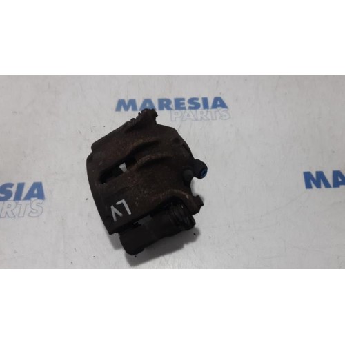 Renault - Grand Scenic - Front brake calliper, left