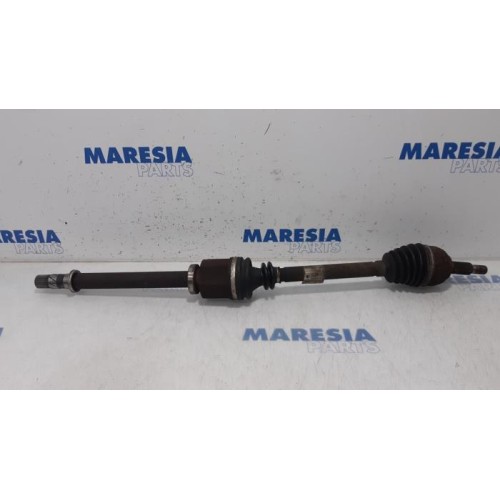 Renault - Grand Scenic - Front drive shaft, right