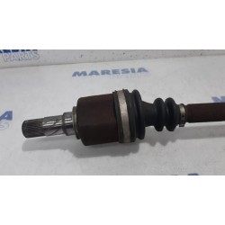 Renault - Grand Scenic - Aandrijfas links-voor