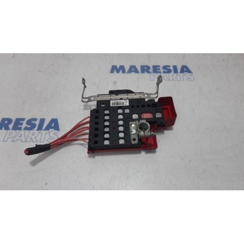 Renault - ZOE - Fuse box