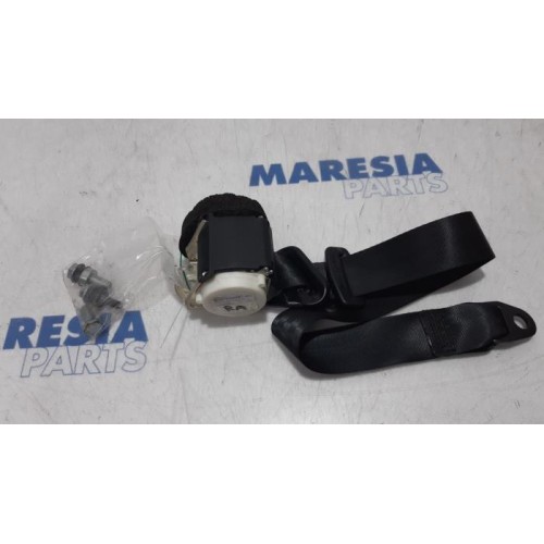 Fiat - 500 - Rear seatbelt, right