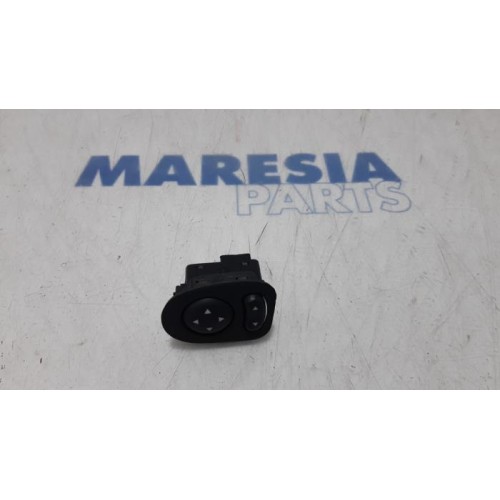 Fiat - 500 - Mirror switch
