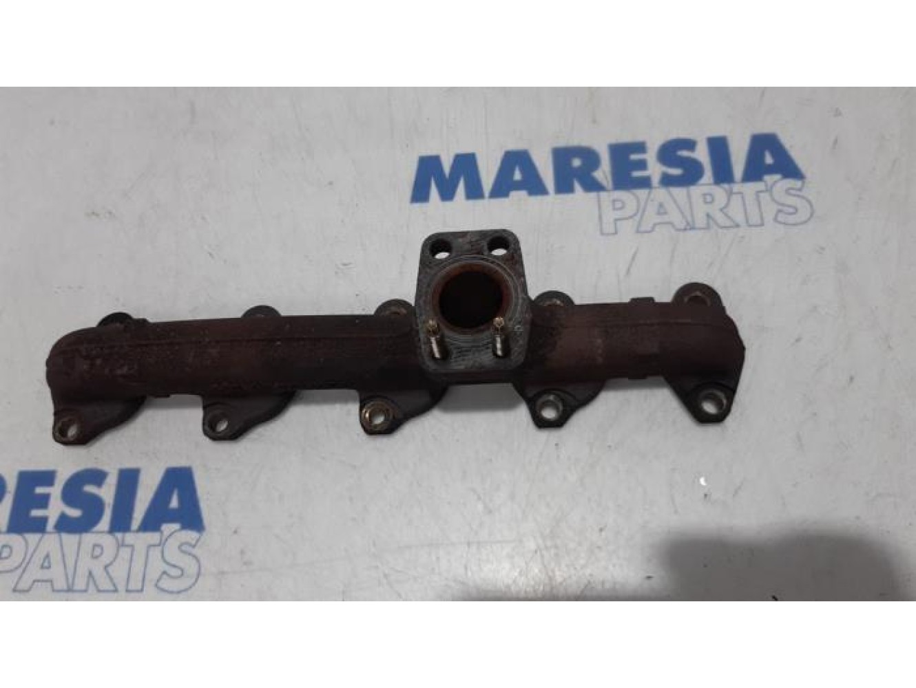 Peugeot - 2008 - Exhaust manifold