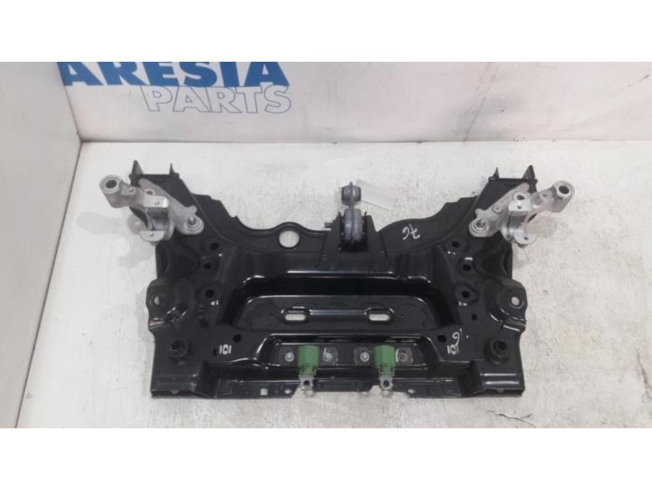 Renault - Scenic - Subframe