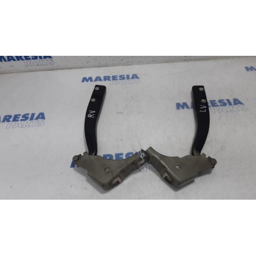 Fiat - Punto - Bonnet Hinge