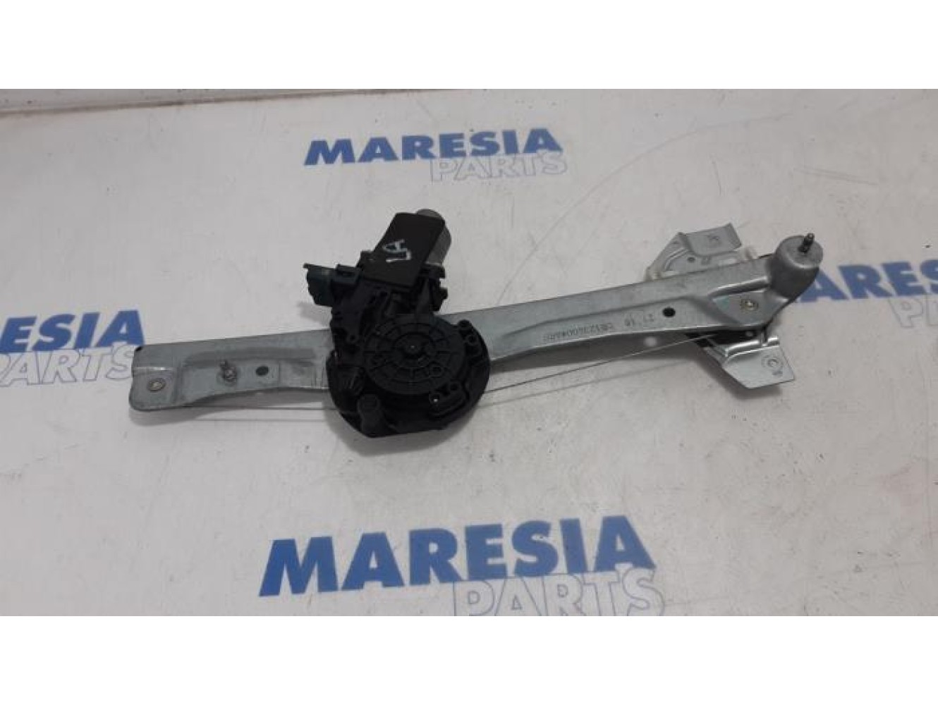 Renault - Scenic - Rear door window mechanism 4-door, left