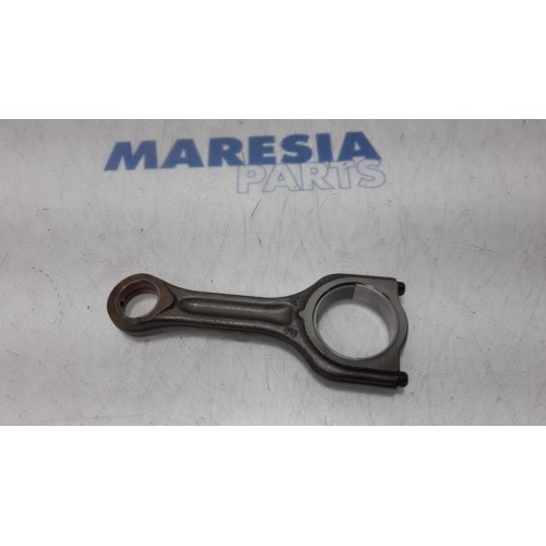 Citroen - DS3 - Connecting rod