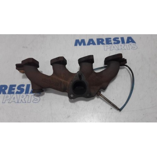 Renault - Clio - Exhaust manifold