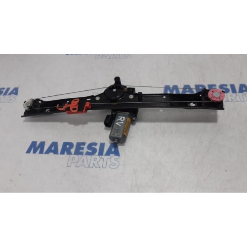 Fiat - Punto - Window mechanism 4-door, front right