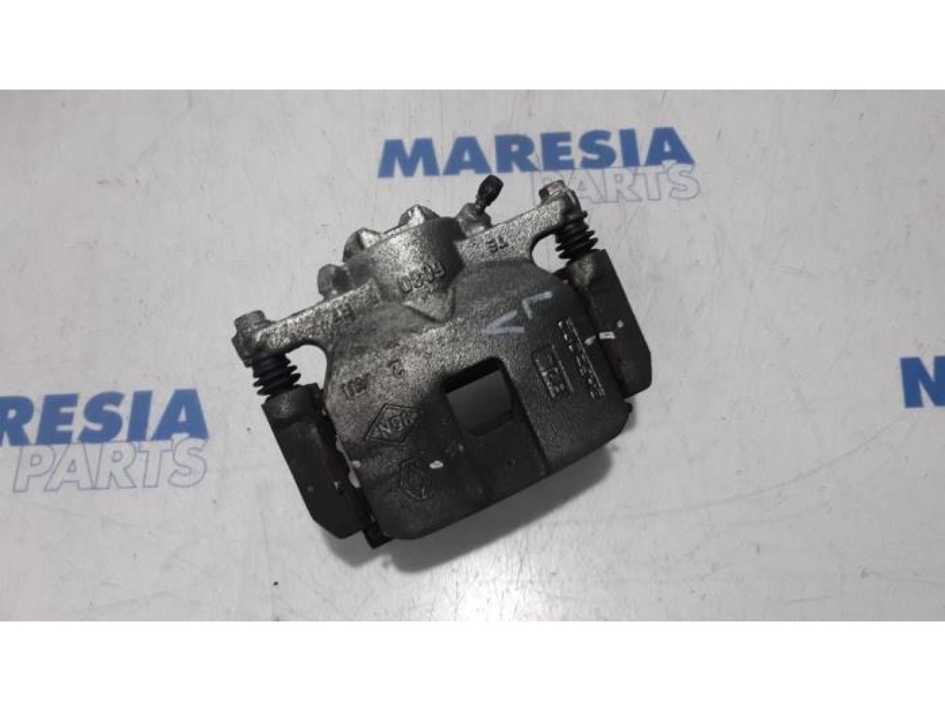 Renault - Scenic - Front brake calliper, left