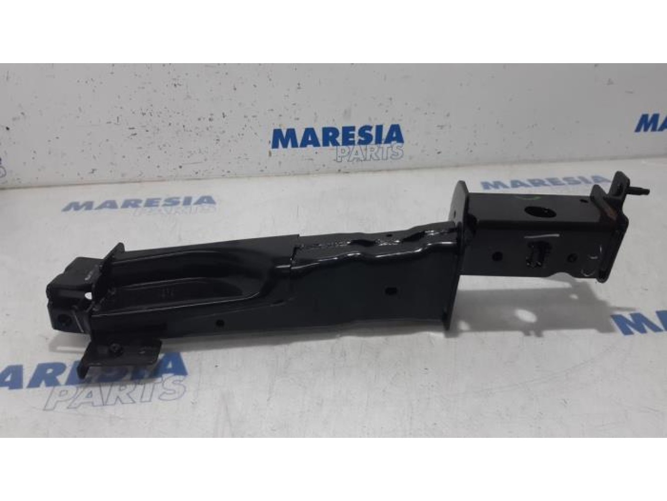 Renault - Scenic - Subframe