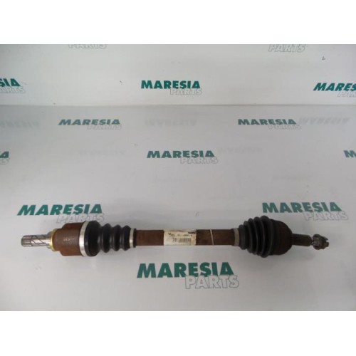 Renault - Megane Scenic - Front drive shaft, left