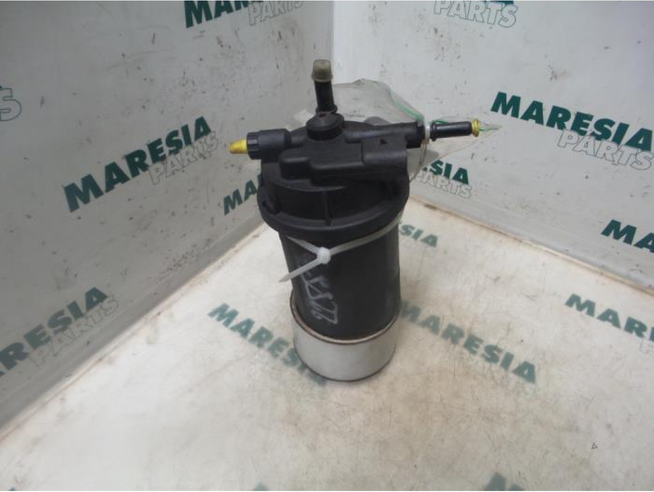 Renault - Grand Scenic - Fuel filter housing