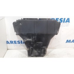 Renault - Scenic - Engine protection panel
