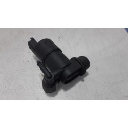 Peugeot - 208 - Scheibensprüherpumpe vorne