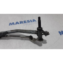 Peugeot - 208 - Wiper mechanism