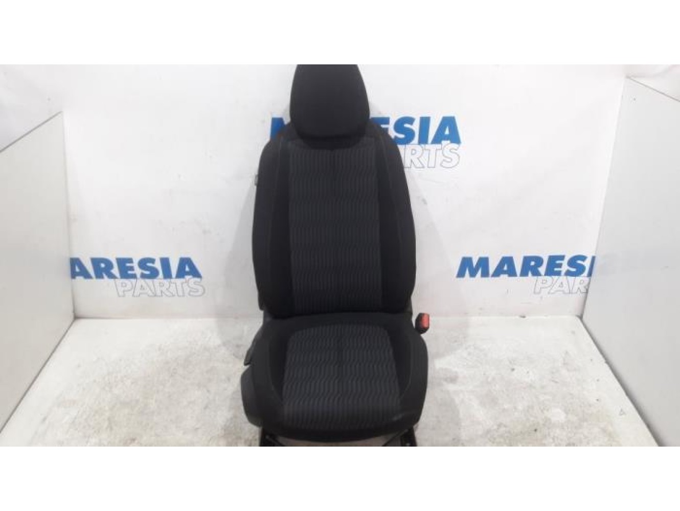 Peugeot - 308 - Seat, right